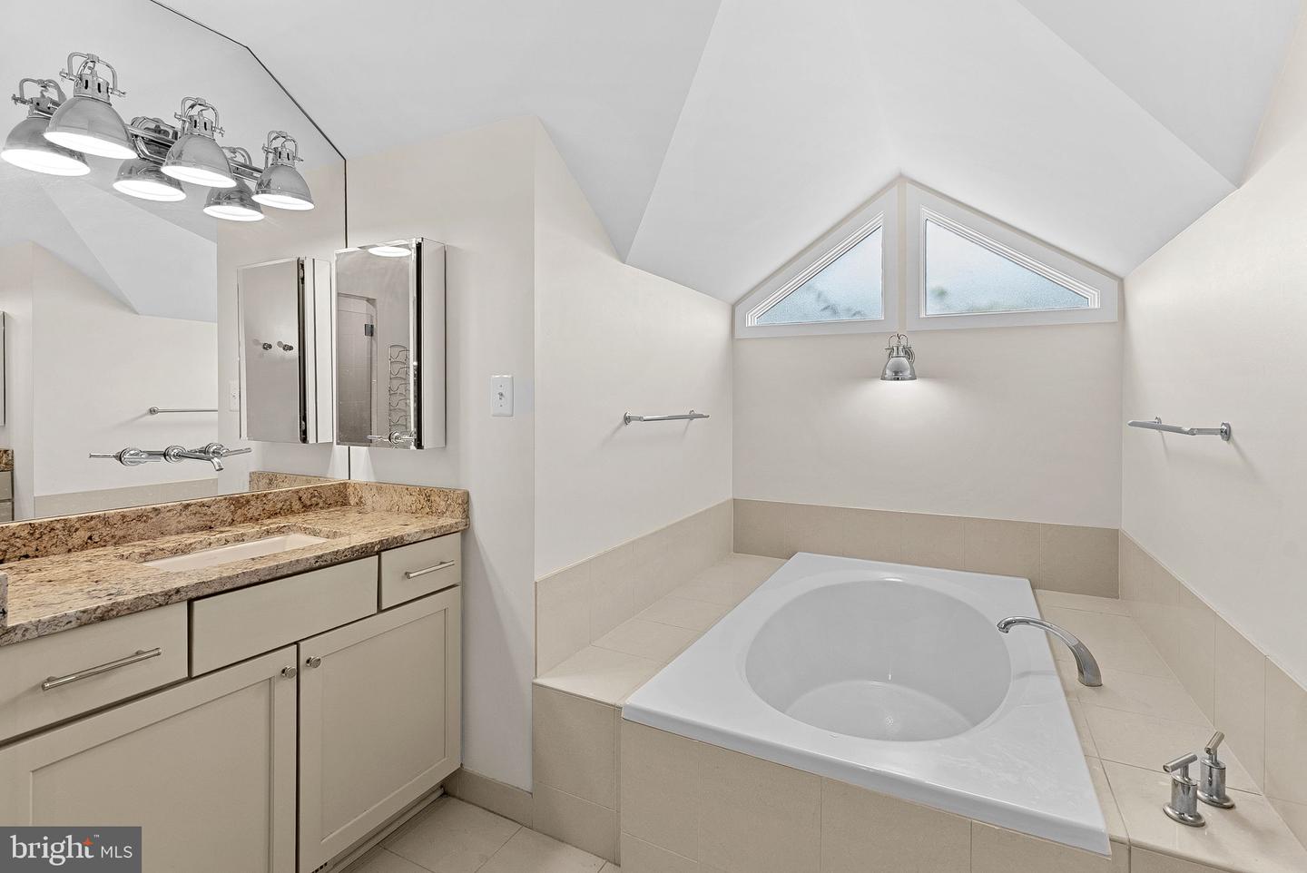 36437 WHISPERING SPRINGS CT, PURCELLVILLE, Virginia 20132, 4 Bedrooms Bedrooms, ,3 BathroomsBathrooms,Residential,For sale,36437 WHISPERING SPRINGS CT,VALO2106188 MLS # VALO2106188