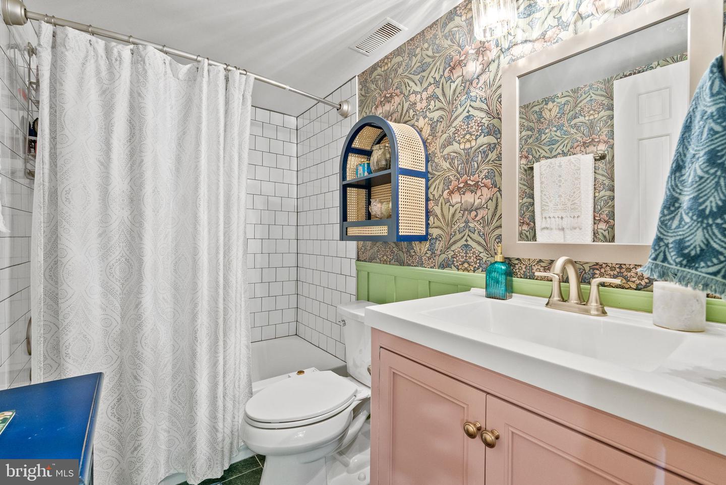 418 N SAINT ASAPH ST #1/2, ALEXANDRIA, Virginia 22314, 1 Bedroom Bedrooms, ,1 BathroomBathrooms,Residential,For sale,418 N SAINT ASAPH ST #1/2,VAAX2049322 MLS # VAAX2049322