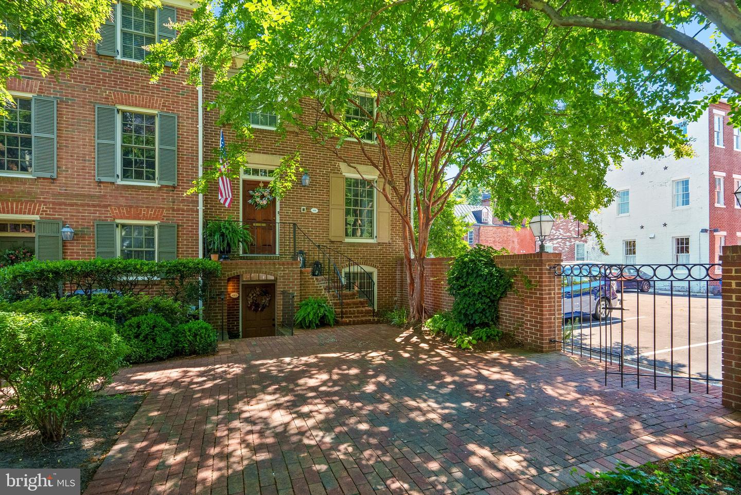418 N SAINT ASAPH ST #1/2, ALEXANDRIA, Virginia 22314, 1 Bedroom Bedrooms, ,1 BathroomBathrooms,Residential,For sale,418 N SAINT ASAPH ST #1/2,VAAX2049322 MLS # VAAX2049322