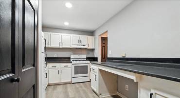 7809 DASSETT CT #101, ANNANDALE, Virginia 22003, 1 Bedroom Bedrooms, ,1 BathroomBathrooms,Residential,For sale,7809 DASSETT CT #101,VAFX2265112 MLS # VAFX2265112