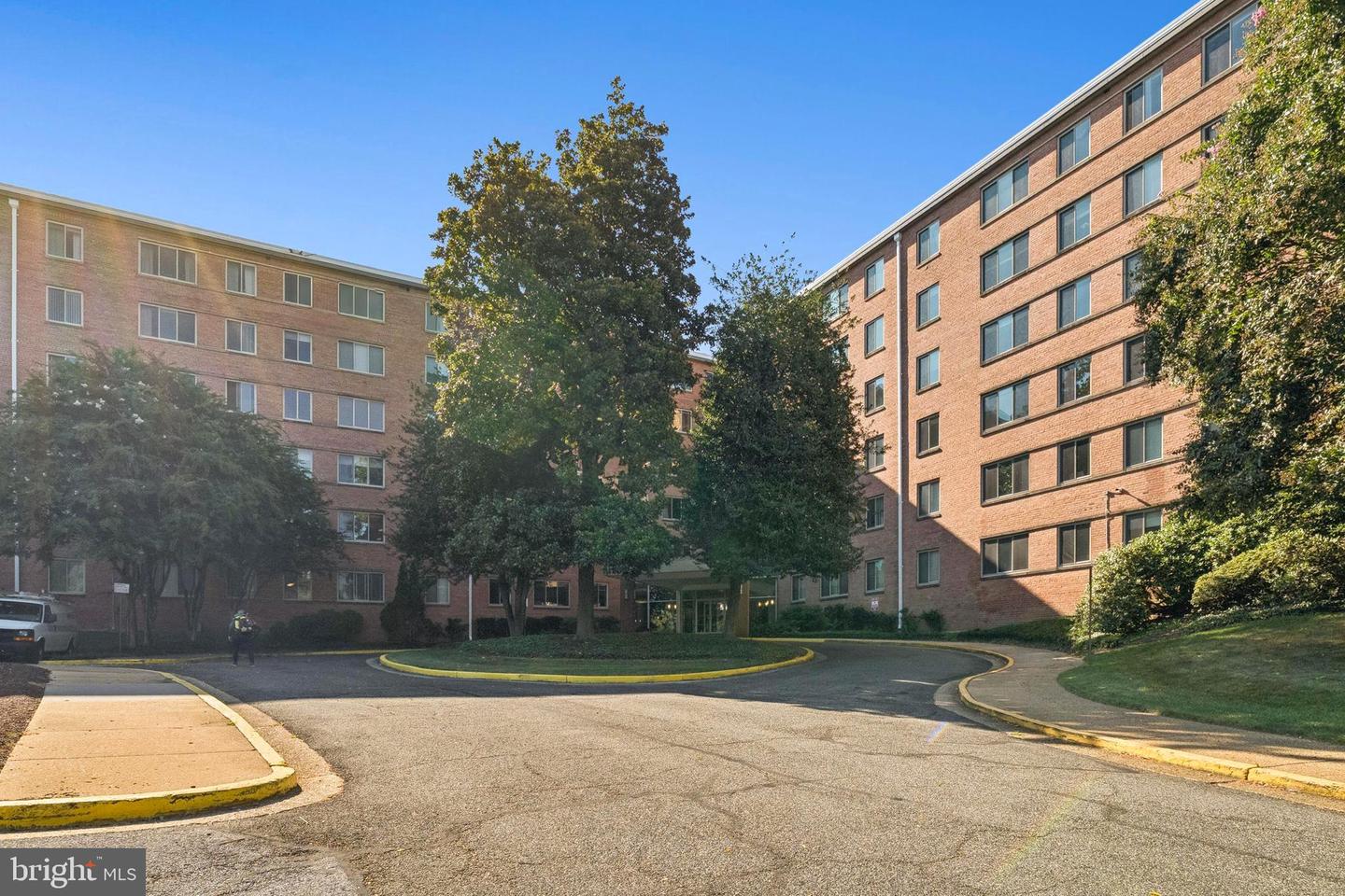 3000 SPOUT RUN PKWY #D405, ARLINGTON, Virginia 22201, 1 Bedroom Bedrooms, ,1 BathroomBathrooms,Residential,For sale,3000 SPOUT RUN PKWY #D405,VAAR2063196 MLS # VAAR2063196