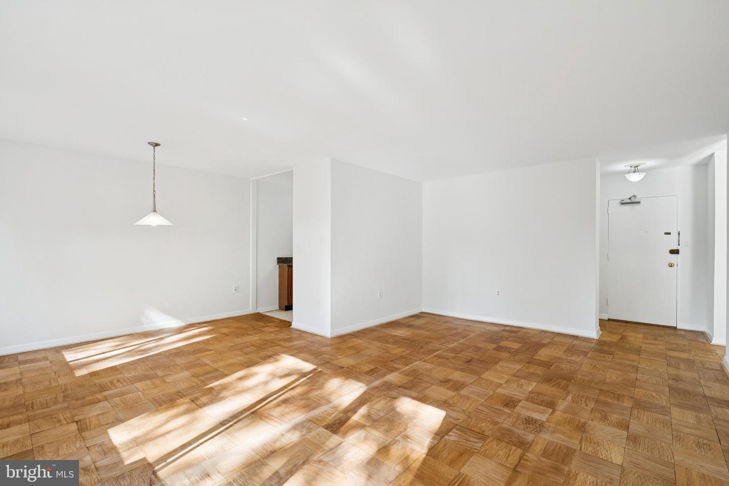 3000 SPOUT RUN PKWY #D405, ARLINGTON, Virginia 22201, 1 Bedroom Bedrooms, ,1 BathroomBathrooms,Residential,For sale,3000 SPOUT RUN PKWY #D405,VAAR2063196 MLS # VAAR2063196