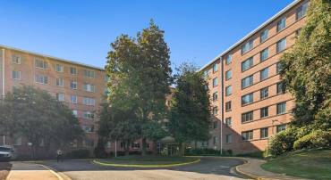 3000 SPOUT RUN PKWY #D405, ARLINGTON, Virginia 22201, 1 Bedroom Bedrooms, ,1 BathroomBathrooms,Residential,For sale,3000 SPOUT RUN PKWY #D405,VAAR2063196 MLS # VAAR2063196