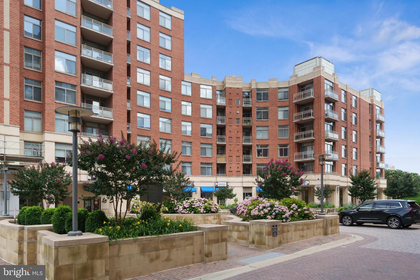 3600 S GLEBE RD #215W, ARLINGTON, Virginia 22202, 1 Bedroom Bedrooms, ,1 BathroomBathrooms,Residential,For sale,3600 S GLEBE RD #215W,VAAR2063200 MLS # VAAR2063200