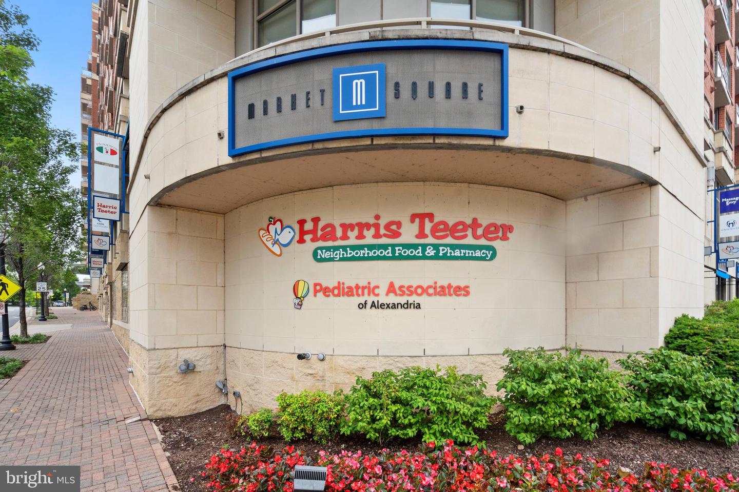 3600 S GLEBE RD #215W, ARLINGTON, Virginia 22202, 1 Bedroom Bedrooms, ,1 BathroomBathrooms,Residential,For sale,3600 S GLEBE RD #215W,VAAR2063200 MLS # VAAR2063200 3600 S GLEBE RD #215W, ARLINGTON, Virginia 22202, 1 Bedroom Bedrooms, ,1 BathroomBathrooms,Residential,For sale,3600 S GLEBE RD #215W,VAAR2063200 MLS # VAAR2063200