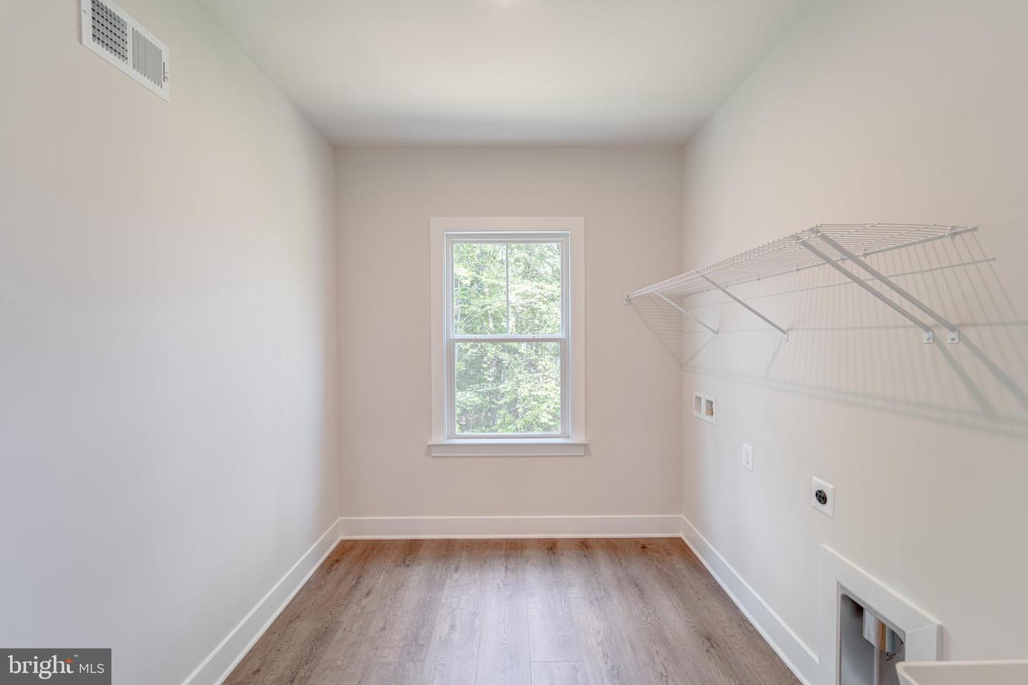 8701 MAPLE SPRINGS PL, MANASSAS, Virginia 20112, 7 Bedrooms Bedrooms, ,7 BathroomsBathrooms,Residential,For sale,8701 MAPLE SPRINGS PL,VAPW2103350 MLS # VAPW2103350