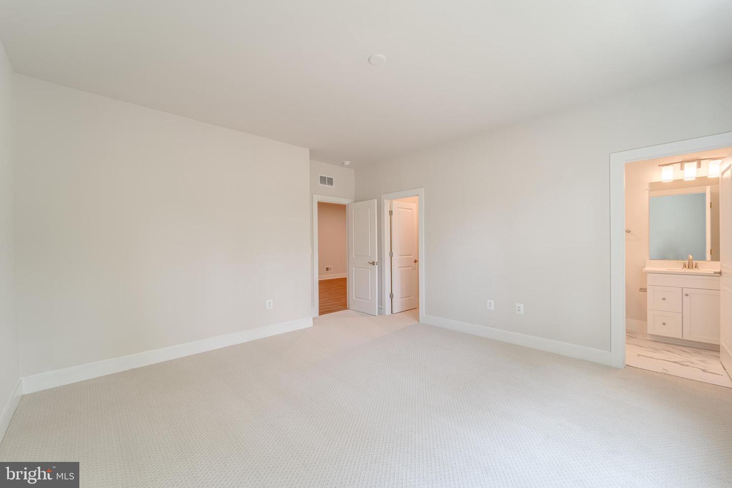 8701 MAPLE SPRINGS PL, MANASSAS, Virginia 20112, 7 Bedrooms Bedrooms, ,7 BathroomsBathrooms,Residential,For sale,8701 MAPLE SPRINGS PL,VAPW2103350 MLS # VAPW2103350