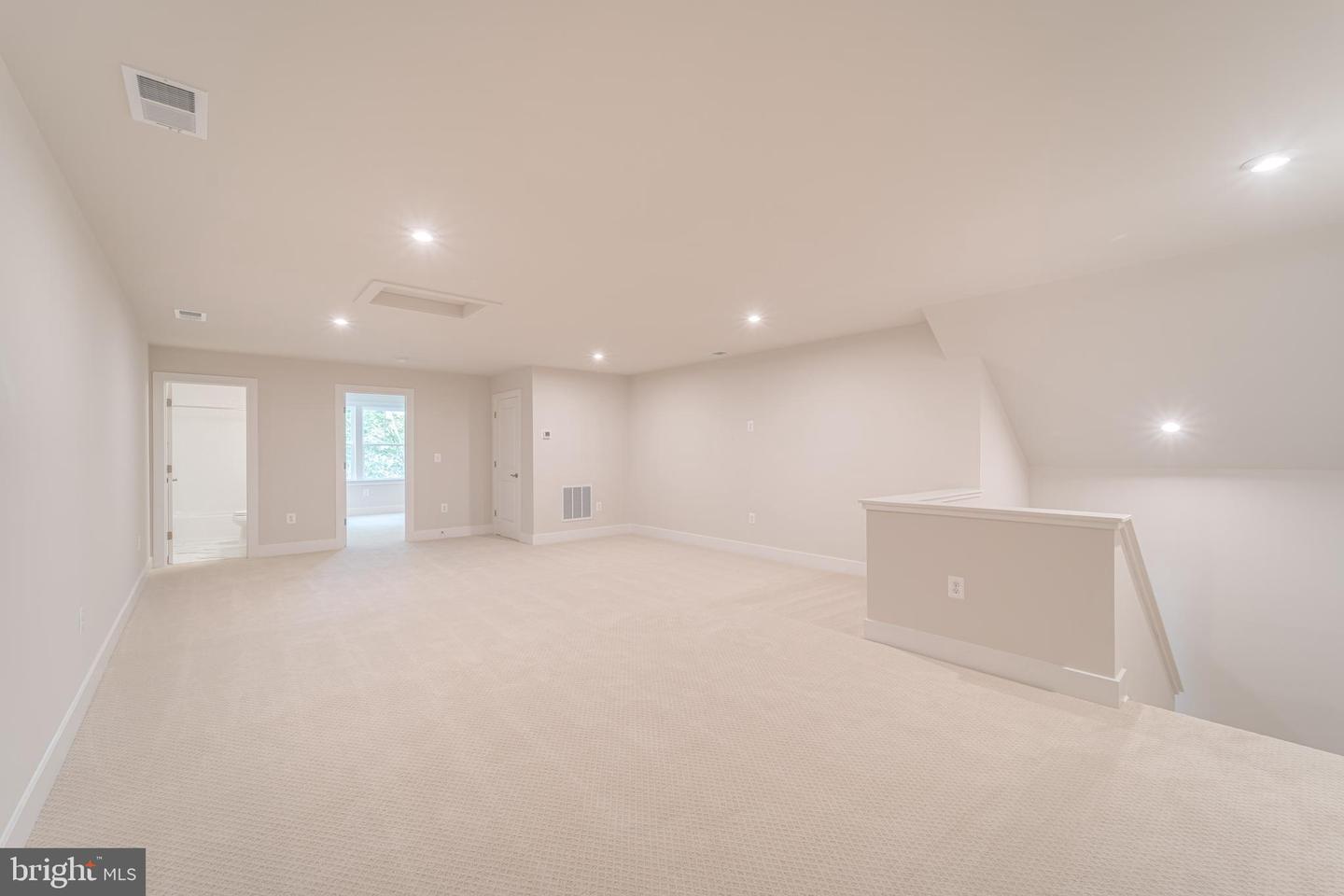 8701 MAPLE SPRINGS PL, MANASSAS, Virginia 20112, 7 Bedrooms Bedrooms, ,7 BathroomsBathrooms,Residential,For sale,8701 MAPLE SPRINGS PL,VAPW2103350 MLS # VAPW2103350