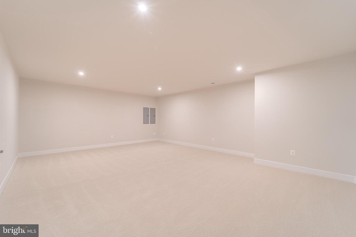 8701 MAPLE SPRINGS PL, MANASSAS, Virginia 20112, 7 Bedrooms Bedrooms, ,7 BathroomsBathrooms,Residential,For sale,8701 MAPLE SPRINGS PL,VAPW2103350 MLS # VAPW2103350