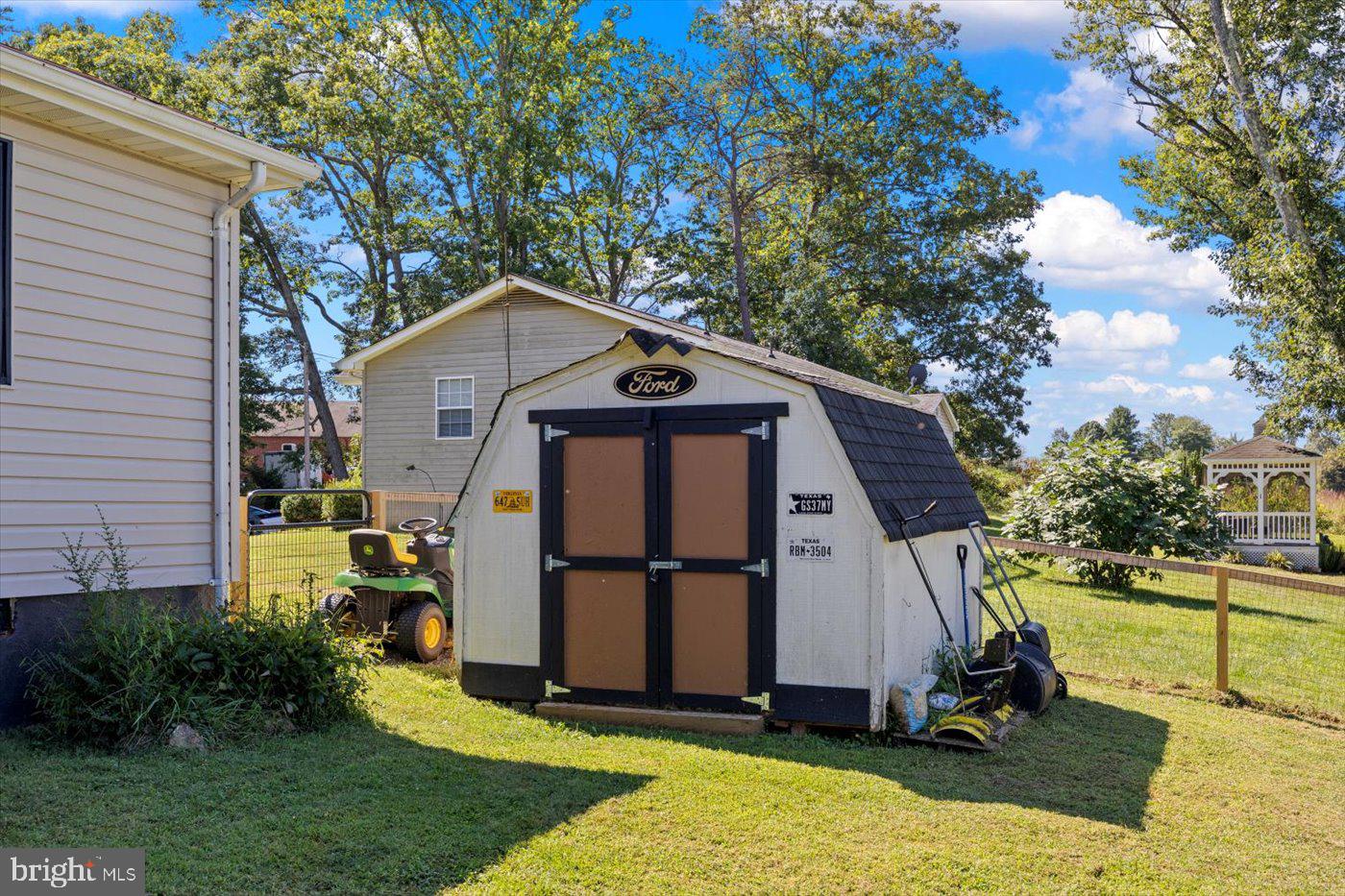 18188 BIRMINGHAM RD, CULPEPER, Virginia 22701, 3 Bedrooms Bedrooms, ,1 BathroomBathrooms,Residential,For sale,18188 BIRMINGHAM RD,VACU2011492 MLS # VACU2011492