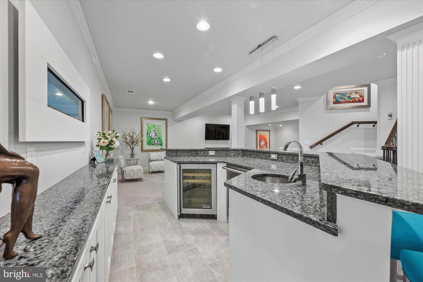 1678 HUNTING CREST WAY, VIENNA, Virginia 22182, 4 Bedrooms Bedrooms, ,5 BathroomsBathrooms,Residential,For sale,1678 HUNTING CREST WAY,VAFX2265328 MLS # VAFX2265328