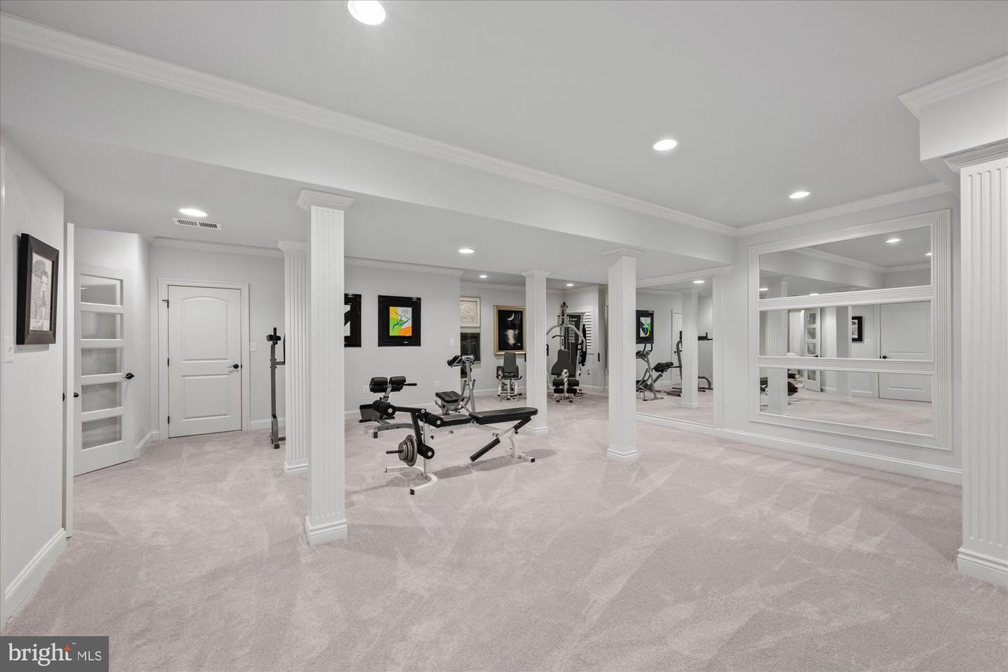 1678 HUNTING CREST WAY, VIENNA, Virginia 22182, 4 Bedrooms Bedrooms, ,5 BathroomsBathrooms,Residential,For sale,1678 HUNTING CREST WAY,VAFX2265328 MLS # VAFX2265328