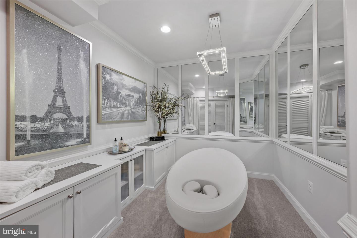 1678 HUNTING CREST WAY, VIENNA, Virginia 22182, 4 Bedrooms Bedrooms, ,5 BathroomsBathrooms,Residential,For sale,1678 HUNTING CREST WAY,VAFX2265328 MLS # VAFX2265328