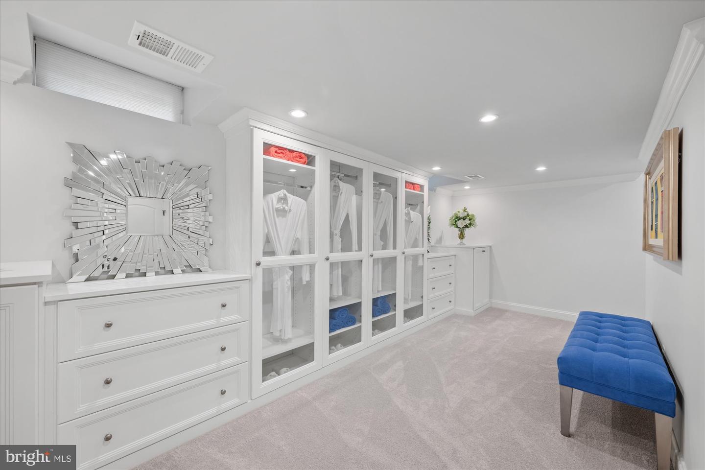 1678 HUNTING CREST WAY, VIENNA, Virginia 22182, 4 Bedrooms Bedrooms, ,5 BathroomsBathrooms,Residential,For sale,1678 HUNTING CREST WAY,VAFX2265328 MLS # VAFX2265328