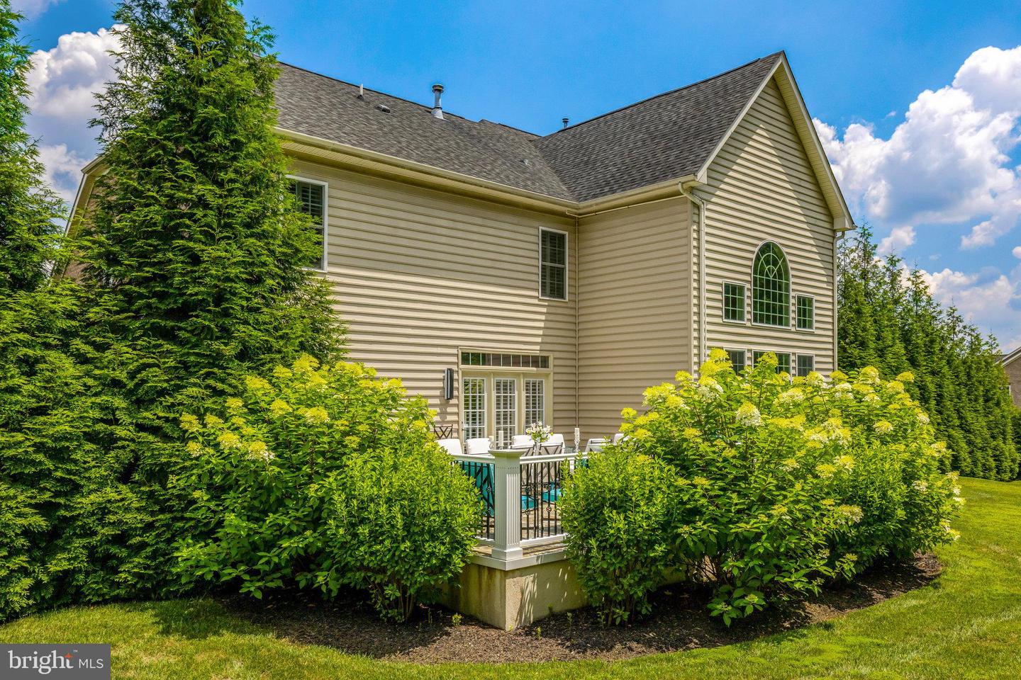 1678 HUNTING CREST WAY, VIENNA, Virginia 22182, 4 Bedrooms Bedrooms, ,5 BathroomsBathrooms,Residential,For sale,1678 HUNTING CREST WAY,VAFX2265328 MLS # VAFX2265328