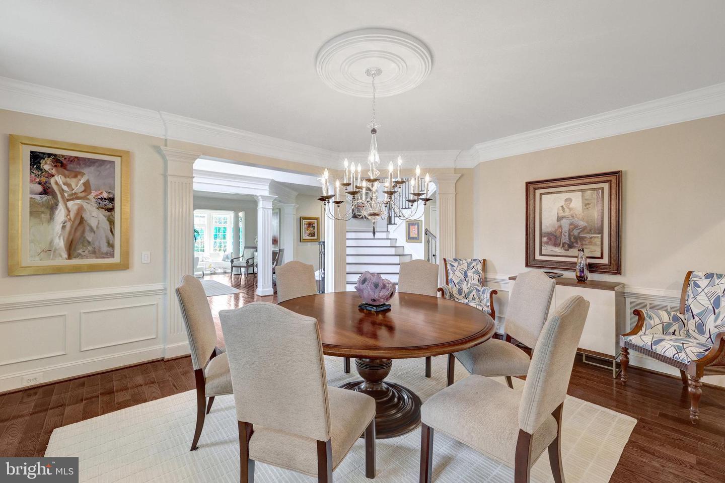 1678 HUNTING CREST WAY, VIENNA, Virginia 22182, 4 Bedrooms Bedrooms, ,5 BathroomsBathrooms,Residential,For sale,1678 HUNTING CREST WAY,VAFX2265328 MLS # VAFX2265328