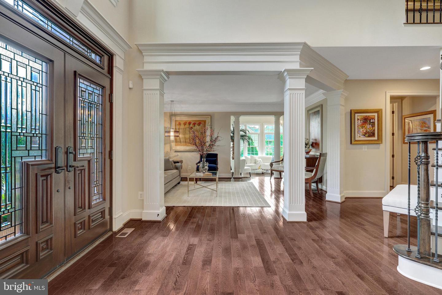 1678 HUNTING CREST WAY, VIENNA, Virginia 22182, 4 Bedrooms Bedrooms, ,5 BathroomsBathrooms,Residential,For sale,1678 HUNTING CREST WAY,VAFX2265328 MLS # VAFX2265328