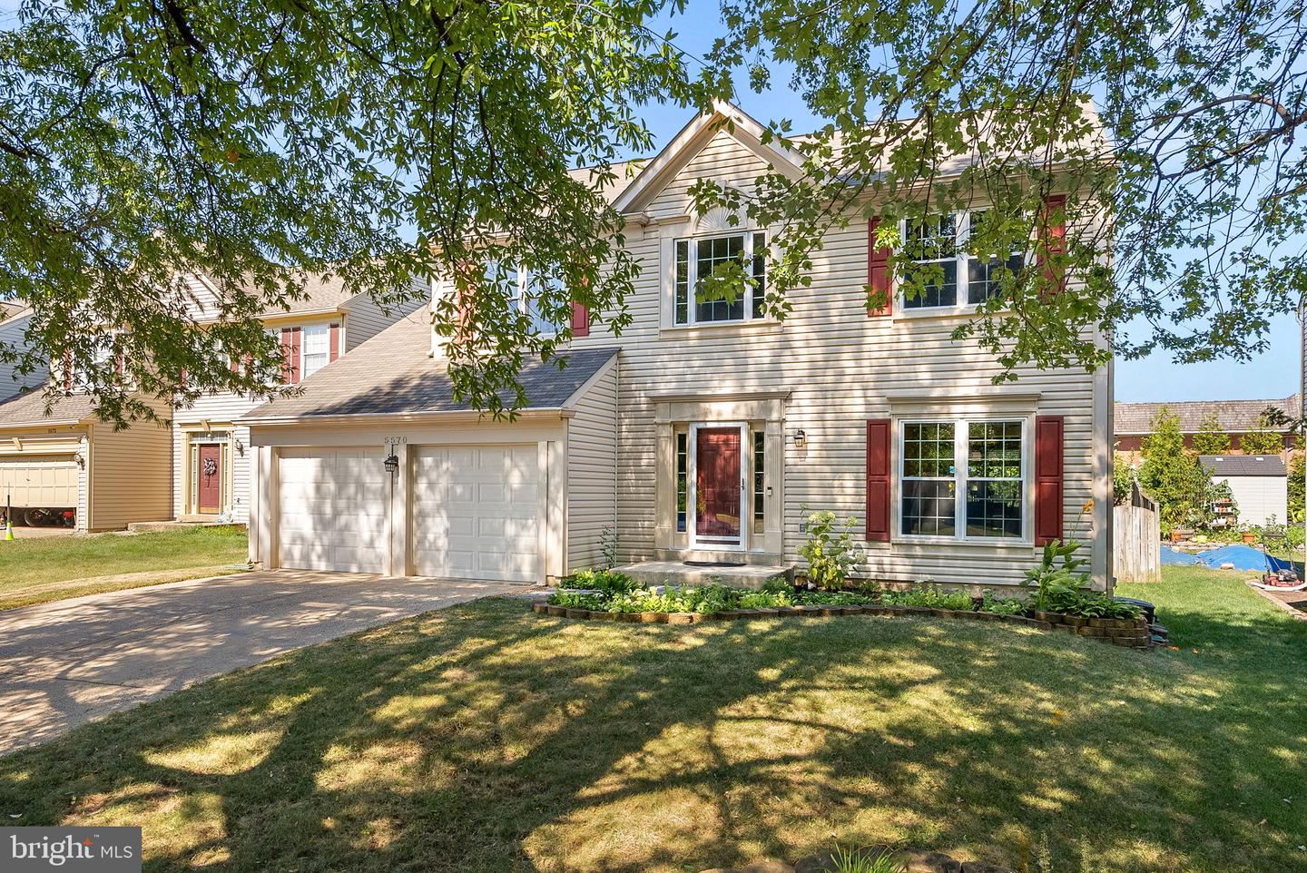 5570 VILLAGE CENTER DR, CENTREVILLE, Virginia 20120, 4 Bedrooms Bedrooms, ,3 BathroomsBathrooms,Residential,For sale,5570 VILLAGE CENTER DR,VAFX2265324 MLS # VAFX2265324