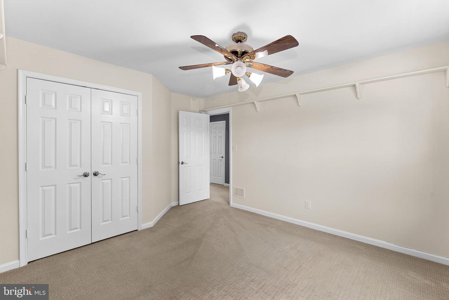 5570 VILLAGE CENTER DR, CENTREVILLE, Virginia 20120, 4 Bedrooms Bedrooms, ,3 BathroomsBathrooms,Residential,For sale,5570 VILLAGE CENTER DR,VAFX2265324 MLS # VAFX2265324