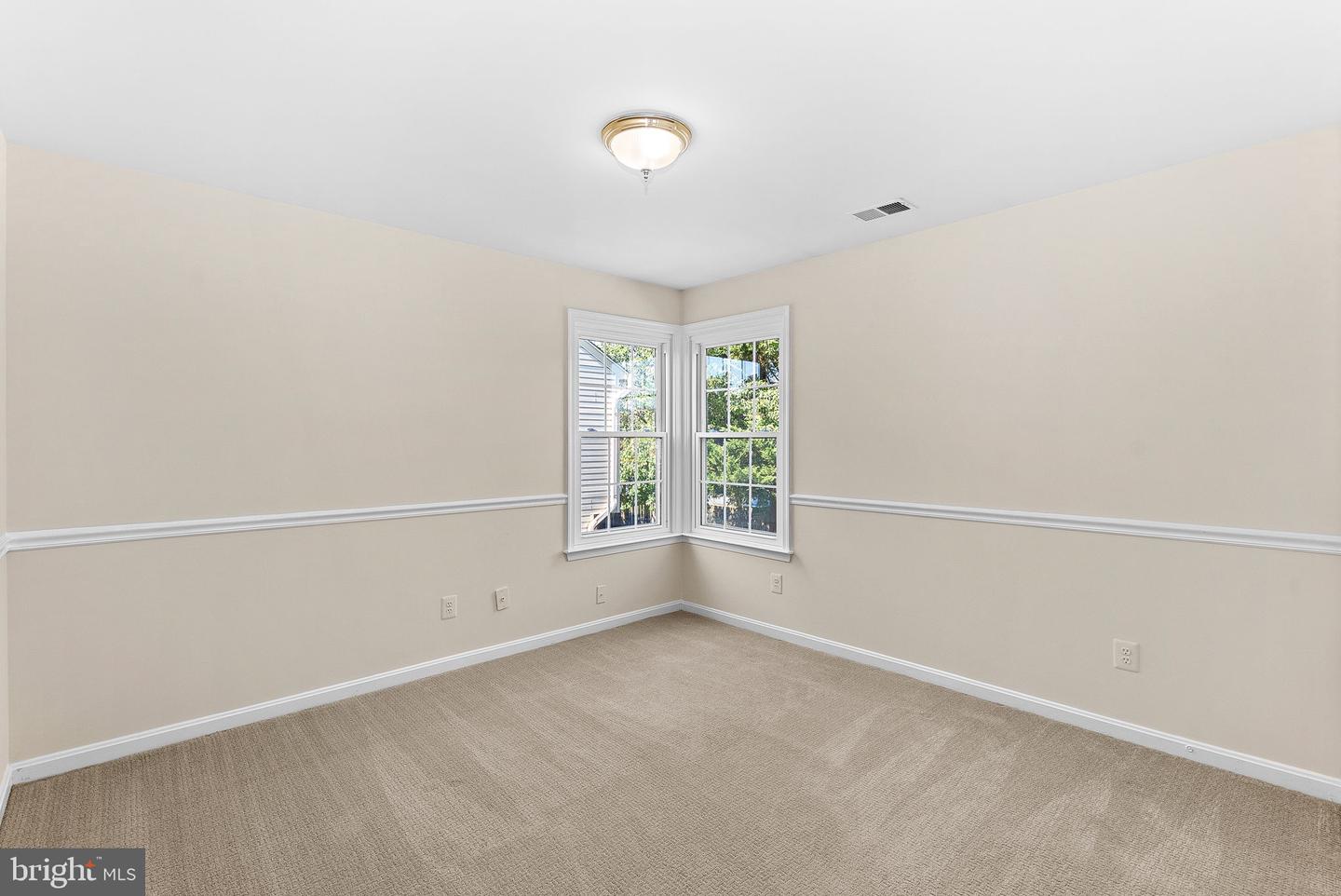 5570 VILLAGE CENTER DR, CENTREVILLE, Virginia 20120, 4 Bedrooms Bedrooms, ,3 BathroomsBathrooms,Residential,For sale,5570 VILLAGE CENTER DR,VAFX2265324 MLS # VAFX2265324