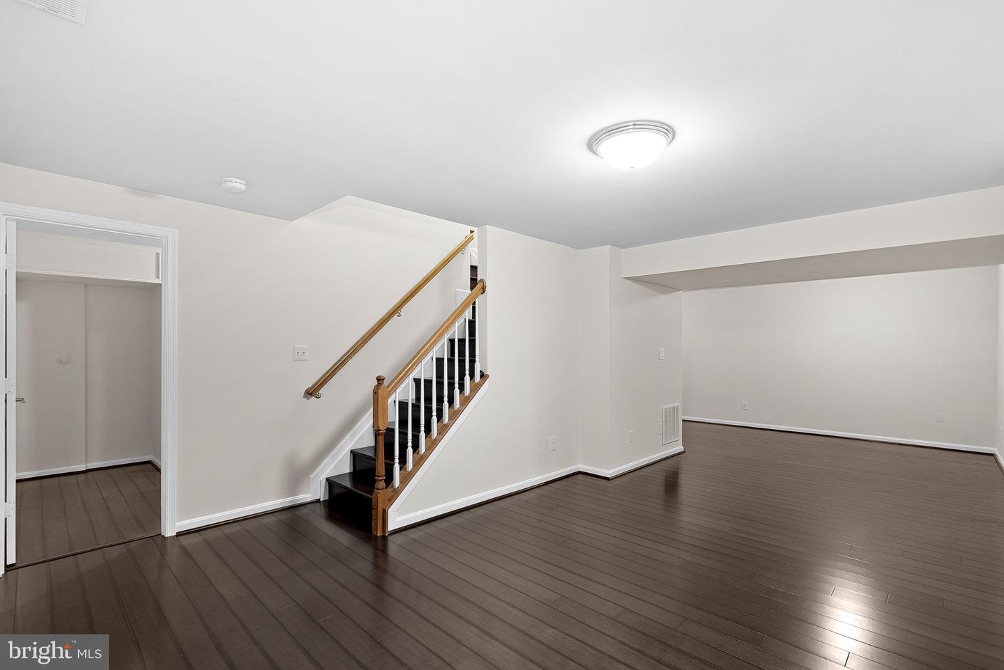 5570 VILLAGE CENTER DR, CENTREVILLE, Virginia 20120, 4 Bedrooms Bedrooms, ,3 BathroomsBathrooms,Residential,For sale,5570 VILLAGE CENTER DR,VAFX2265324 MLS # VAFX2265324