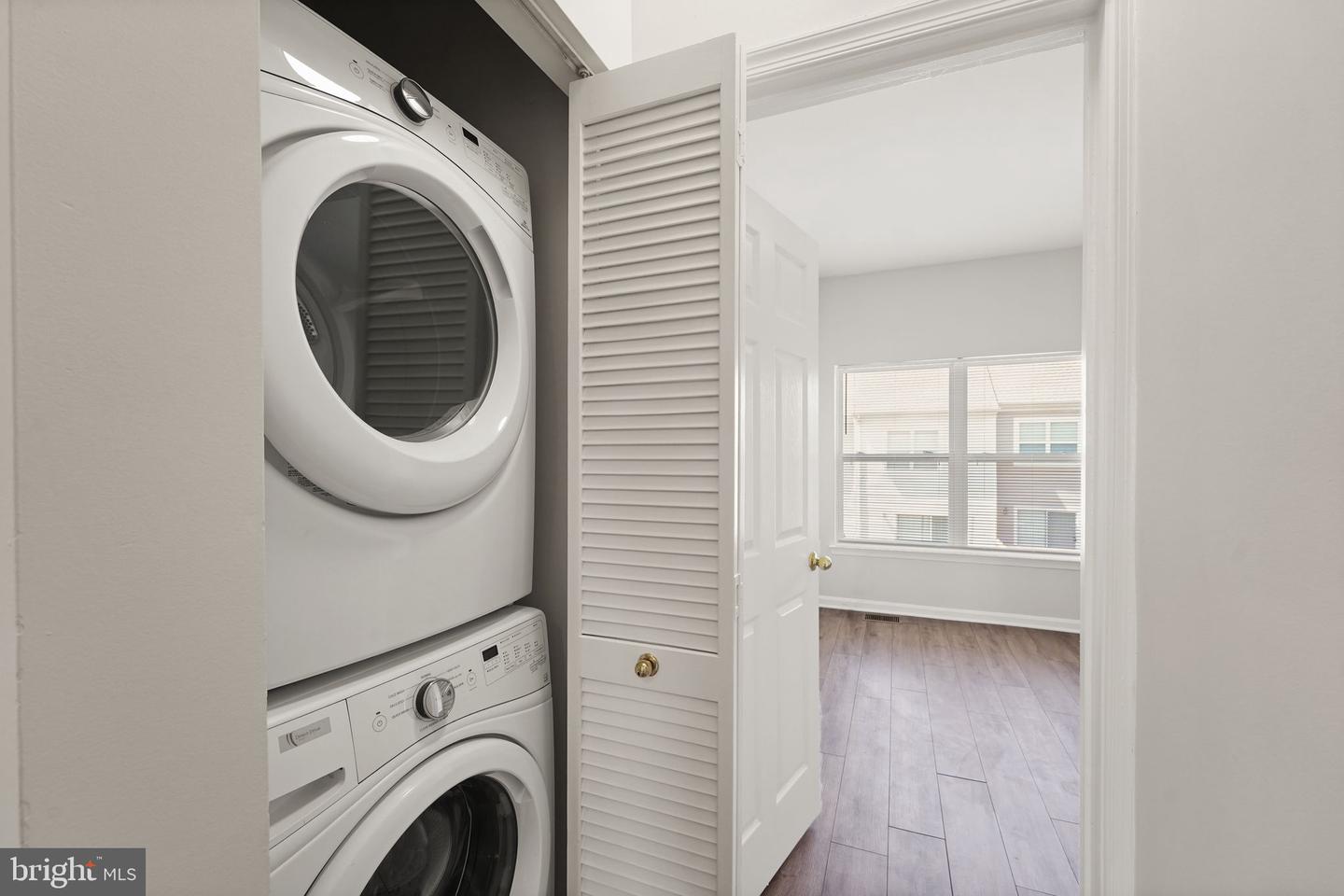 21854 GOODWOOD TER, ASHBURN, Virginia 20147, 2 Bedrooms Bedrooms, ,2 BathroomsBathrooms,Residential,For sale,21854 GOODWOOD TER,VALO2106288 MLS # VALO2106288