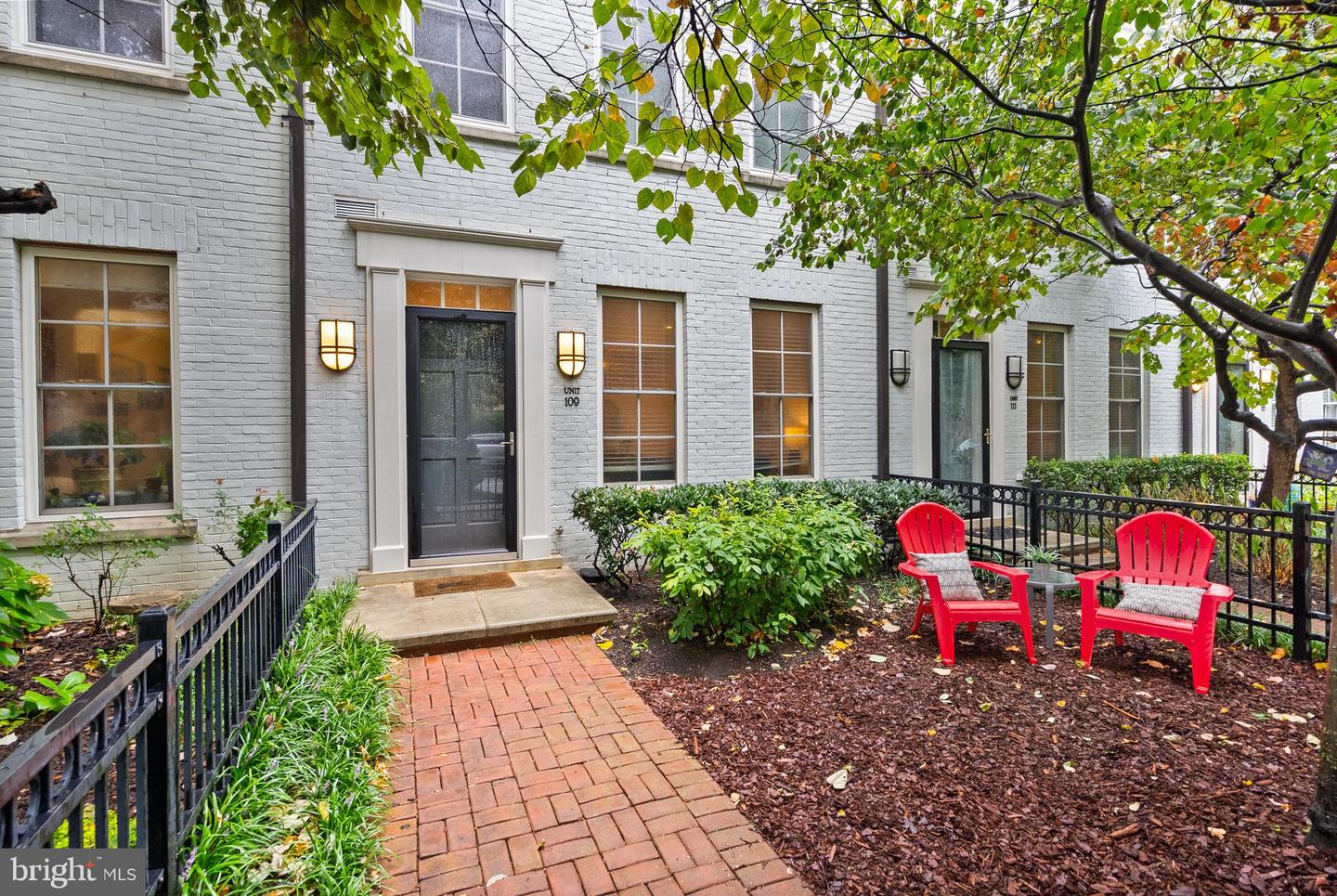 1023 N ROYAL ST #109, ALEXANDRIA, Virginia 22314, 1 Bedroom Bedrooms, ,1 BathroomBathrooms,Residential,For sale,1023 N ROYAL ST #109,VAAX2049376 MLS # VAAX2049376
