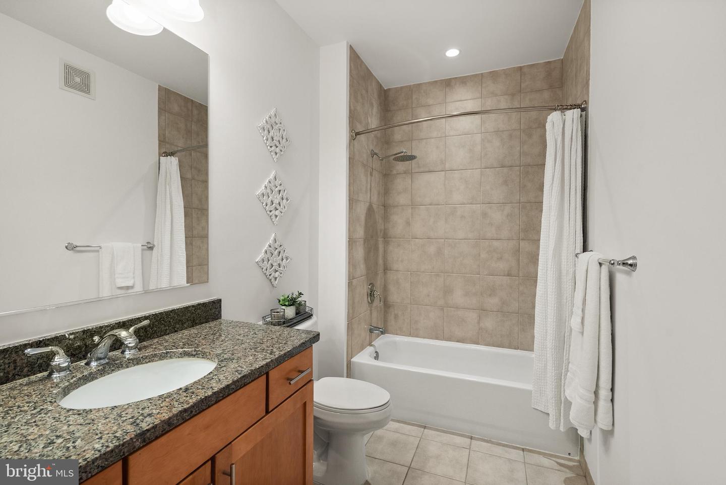 1023 N ROYAL ST #109, ALEXANDRIA, Virginia 22314, 1 Bedroom Bedrooms, ,1 BathroomBathrooms,Residential,For sale,1023 N ROYAL ST #109,VAAX2049376 MLS # VAAX2049376 1023 N ROYAL ST #109, ALEXANDRIA, Virginia 22314, 1 Bedroom Bedrooms, ,1 BathroomBathrooms,Residential,For sale,1023 N ROYAL ST #109,VAAX2049376 MLS # VAAX2049376