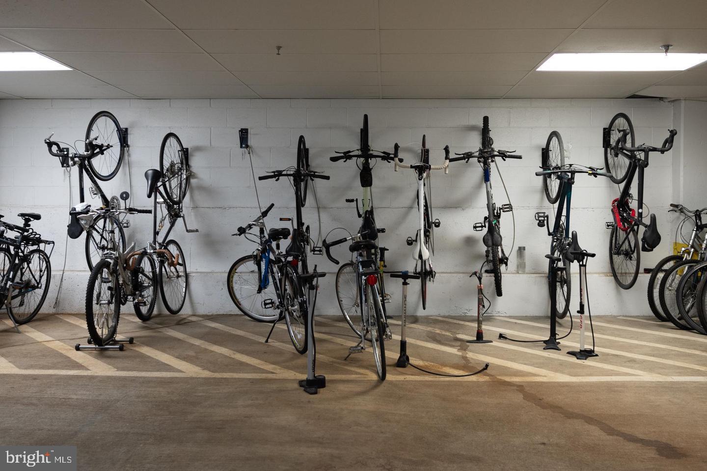 1023 N ROYAL ST #109, ALEXANDRIA, Virginia 22314, 1 Bedroom Bedrooms, ,1 BathroomBathrooms,Residential,For sale,1023 N ROYAL ST #109,VAAX2049376 MLS # VAAX2049376 1023 N ROYAL ST #109, ALEXANDRIA, Virginia 22314, 1 Bedroom Bedrooms, ,1 BathroomBathrooms,Residential,For sale,1023 N ROYAL ST #109,VAAX2049376 MLS # VAAX2049376