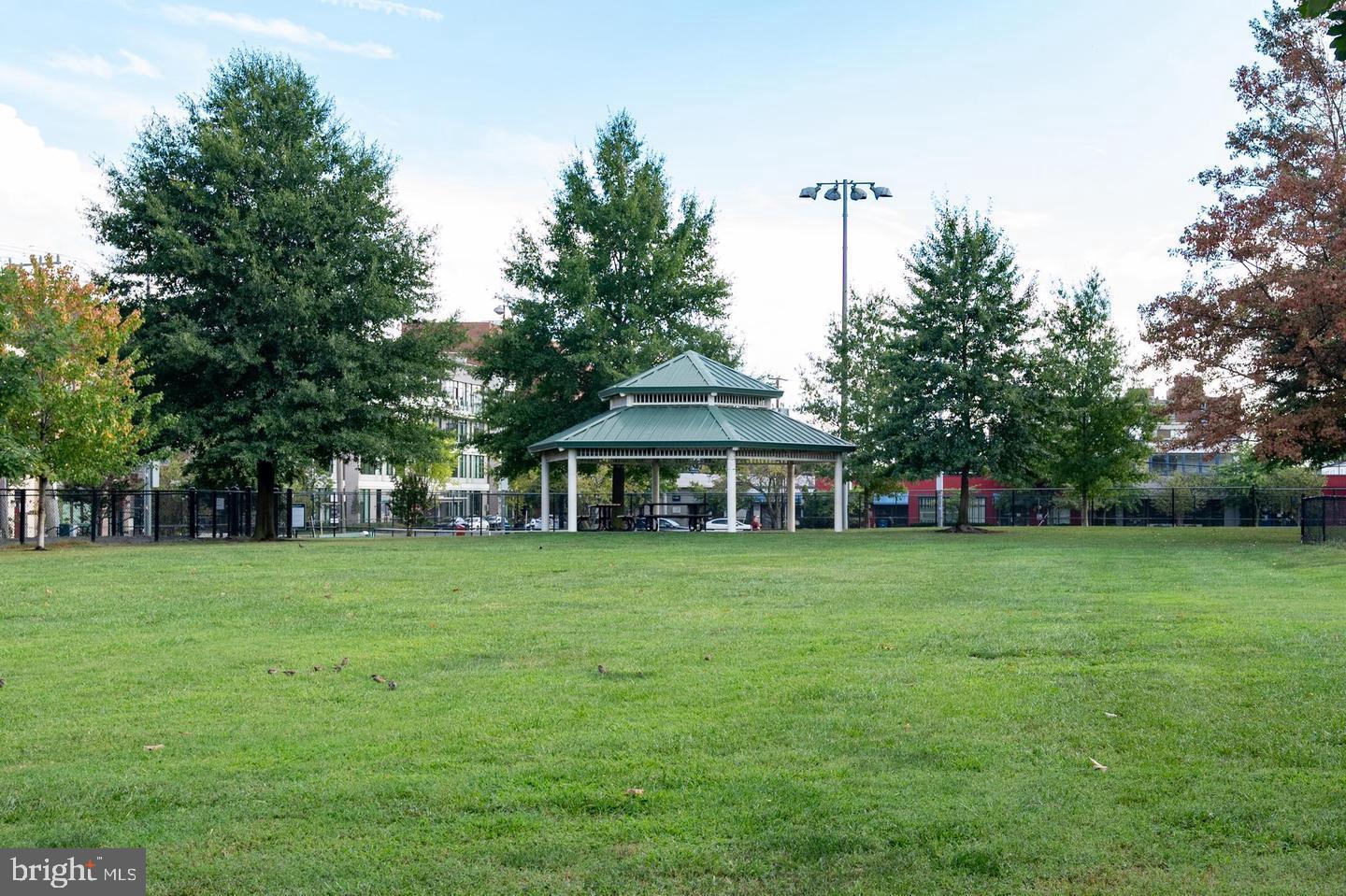 1023 N ROYAL ST #109, ALEXANDRIA, Virginia 22314, 1 Bedroom Bedrooms, ,1 BathroomBathrooms,Residential,For sale,1023 N ROYAL ST #109,VAAX2049376 MLS # VAAX2049376 1023 N ROYAL ST #109, ALEXANDRIA, Virginia 22314, 1 Bedroom Bedrooms, ,1 BathroomBathrooms,Residential,For sale,1023 N ROYAL ST #109,VAAX2049376 MLS # VAAX2049376