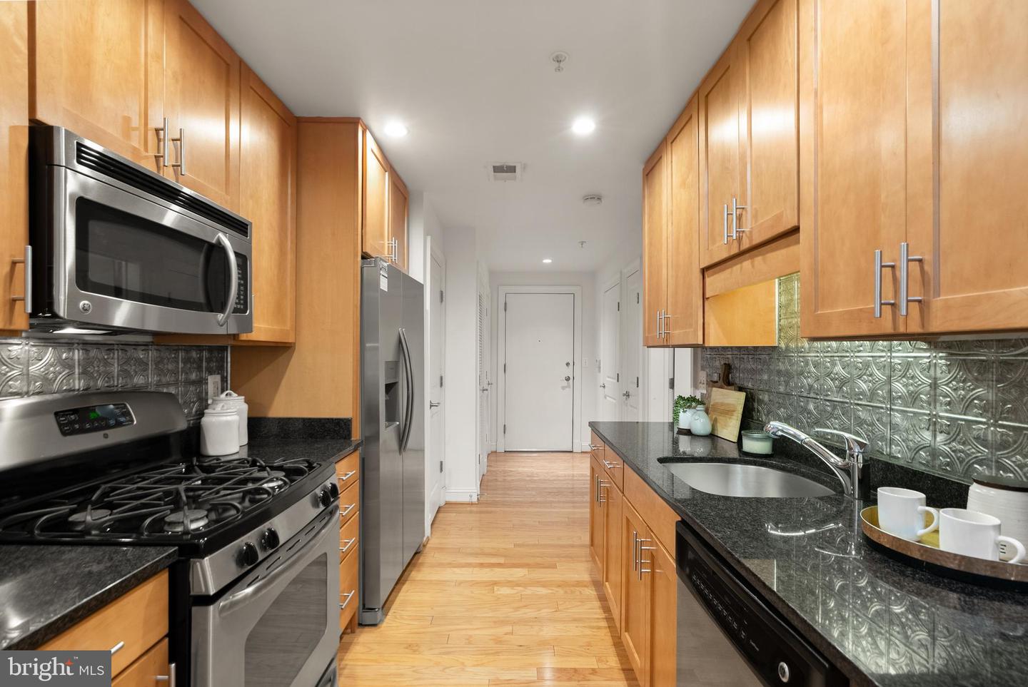 1023 N ROYAL ST #109, ALEXANDRIA, Virginia 22314, 1 Bedroom Bedrooms, ,1 BathroomBathrooms,Residential,For sale,1023 N ROYAL ST #109,VAAX2049376 MLS # VAAX2049376 1023 N ROYAL ST #109, ALEXANDRIA, Virginia 22314, 1 Bedroom Bedrooms, ,1 BathroomBathrooms,Residential,For sale,1023 N ROYAL ST #109,VAAX2049376 MLS # VAAX2049376