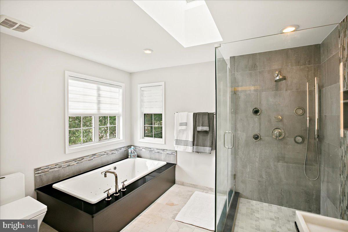 8735 DIAMOND HILL DR, BRISTOW, Virginia 20136, 4 Bedrooms Bedrooms, ,3 BathroomsBathrooms,Residential,For sale,8735 DIAMOND HILL DR,VAPW2103440 MLS # VAPW2103440