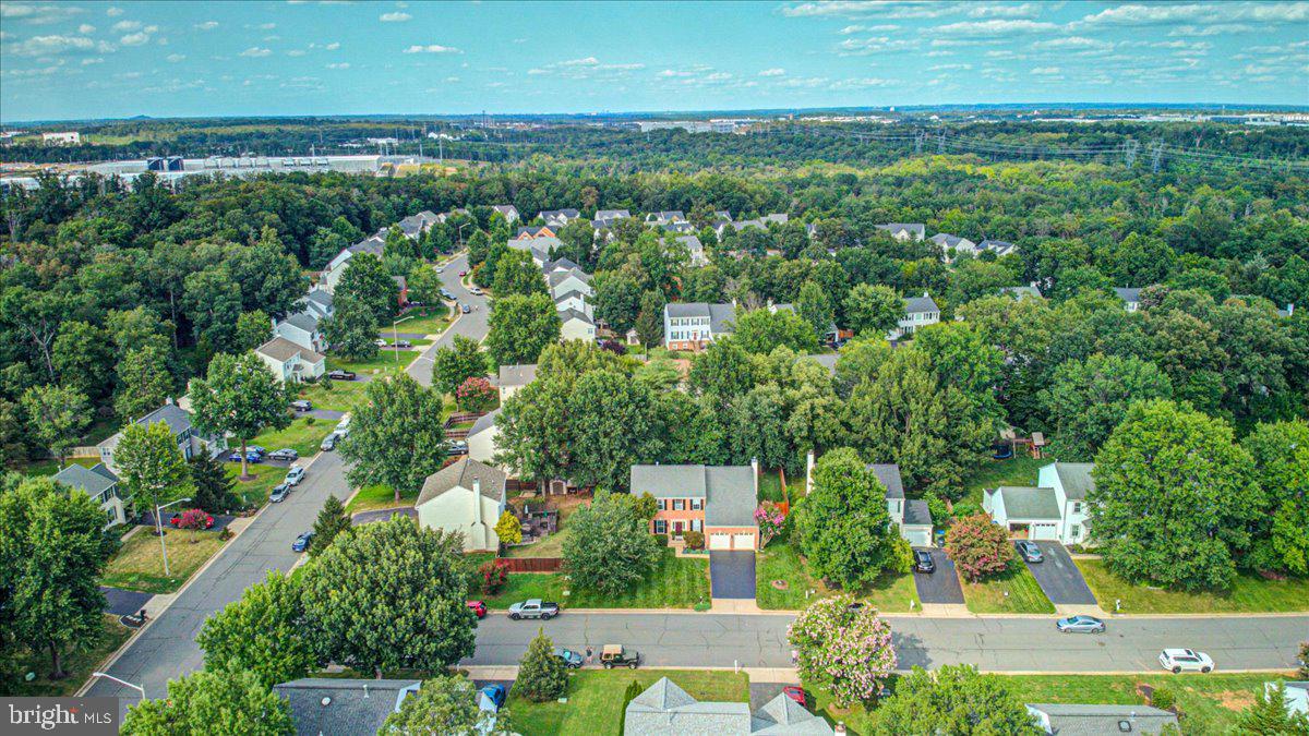 8735 DIAMOND HILL DR, BRISTOW, Virginia 20136, 4 Bedrooms Bedrooms, ,3 BathroomsBathrooms,Residential,For sale,8735 DIAMOND HILL DR,VAPW2103440 MLS # VAPW2103440
