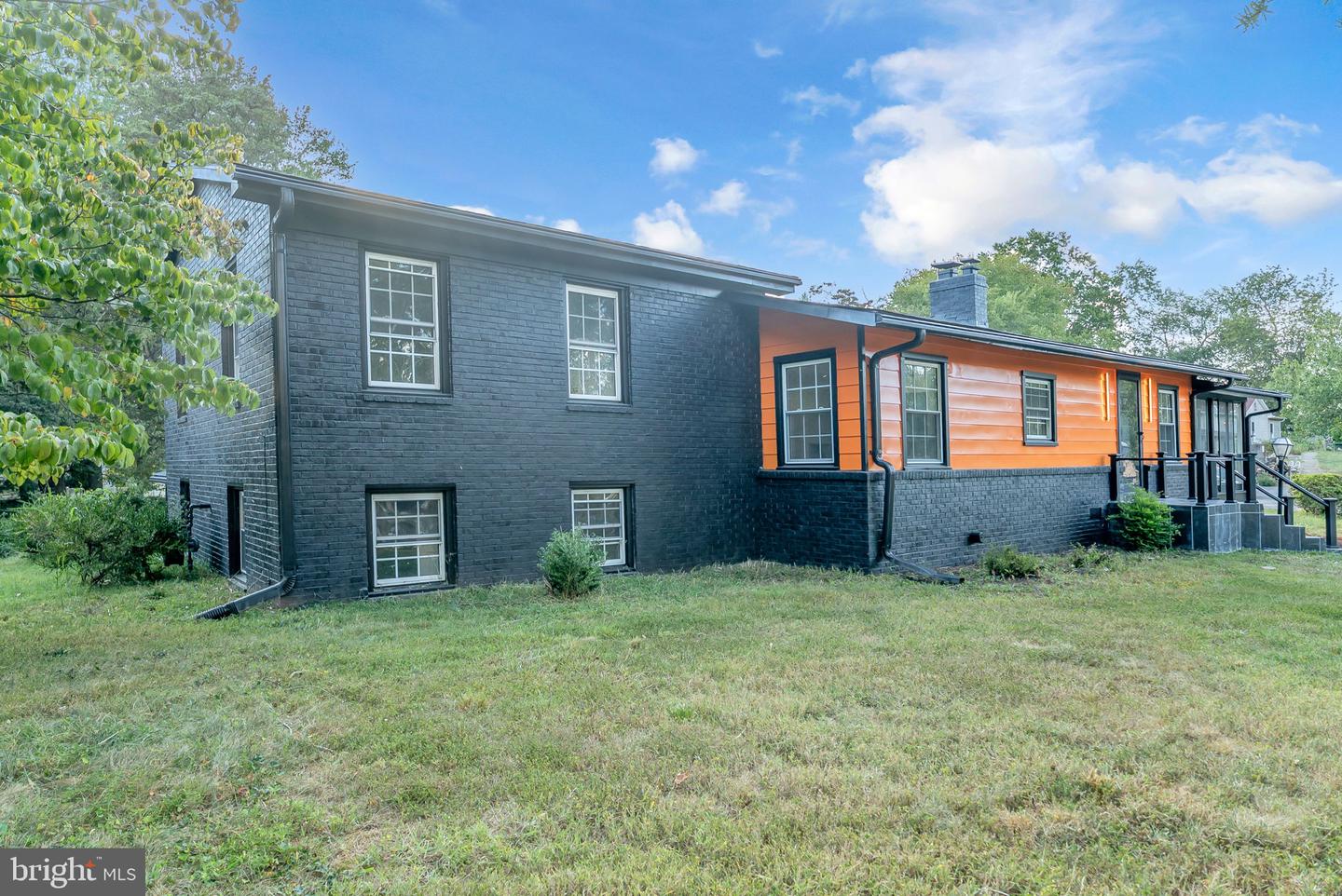 10006 S GRANT AVE, MANASSAS, Virginia 20110, 3 Bedrooms Bedrooms, ,2 BathroomsBathrooms,Residential,For sale,10006 S GRANT AVE,VAMN2009312 MLS # VAMN2009312