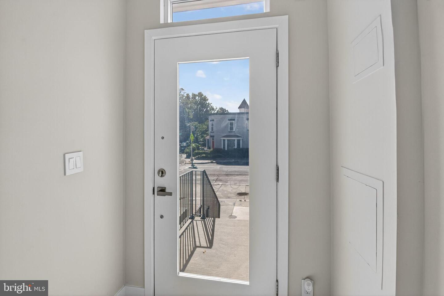 3303 SHERMAN AVE NW #B, WASHINGTON, District Of Columbia 20010, 3 Bedrooms Bedrooms, 9 Rooms Rooms,2 BathroomsBathrooms,Residential,For sale,3303 SHERMAN AVE NW #B,DCDC2220812 MLS # DCDC2220812