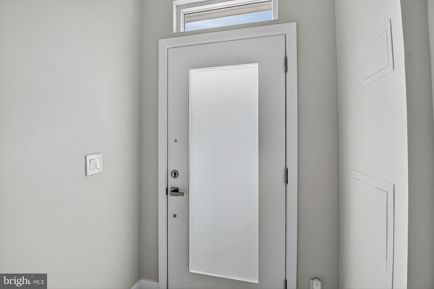 3303 SHERMAN AVE NW #B, WASHINGTON, District Of Columbia 20010, 3 Bedrooms Bedrooms, 9 Rooms Rooms,2 BathroomsBathrooms,Residential,For sale,3303 SHERMAN AVE NW #B,DCDC2220812 MLS # DCDC2220812