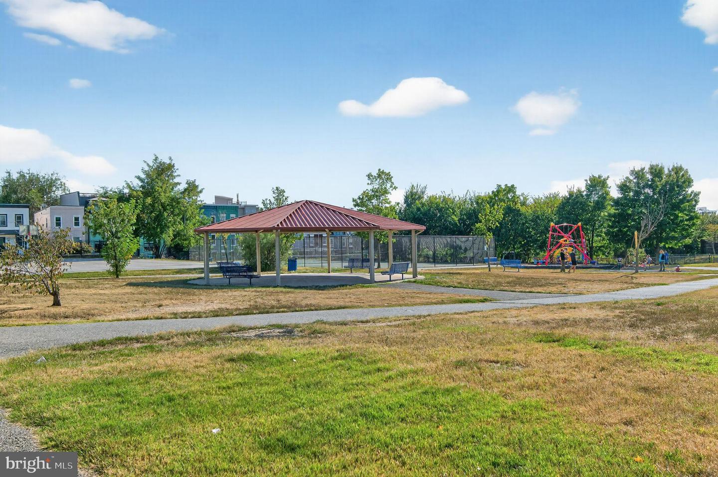 3303 SHERMAN AVE NW #B, WASHINGTON, District Of Columbia 20010, 3 Bedrooms Bedrooms, 9 Rooms Rooms,2 BathroomsBathrooms,Residential,For sale,3303 SHERMAN AVE NW #B,DCDC2220812 MLS # DCDC2220812