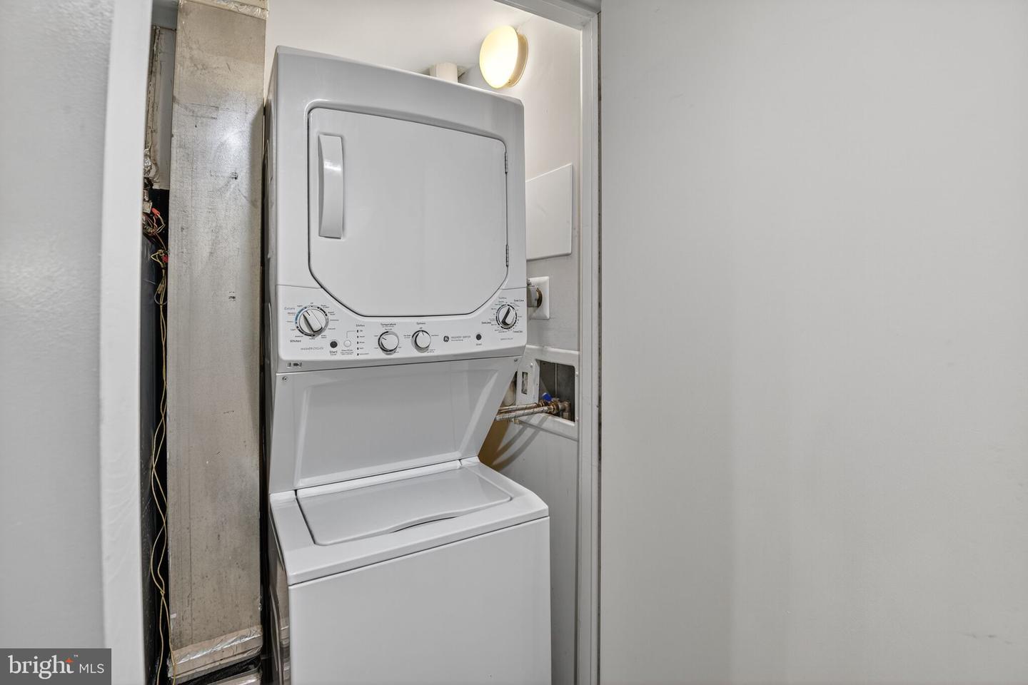 1323 K ST SE #203, WASHINGTON, District Of Columbia 20003, 1 Bedroom Bedrooms, ,1 BathroomBathrooms,Residential,For sale,1323 K ST SE #203,DCDC2220884 MLS # DCDC2220884