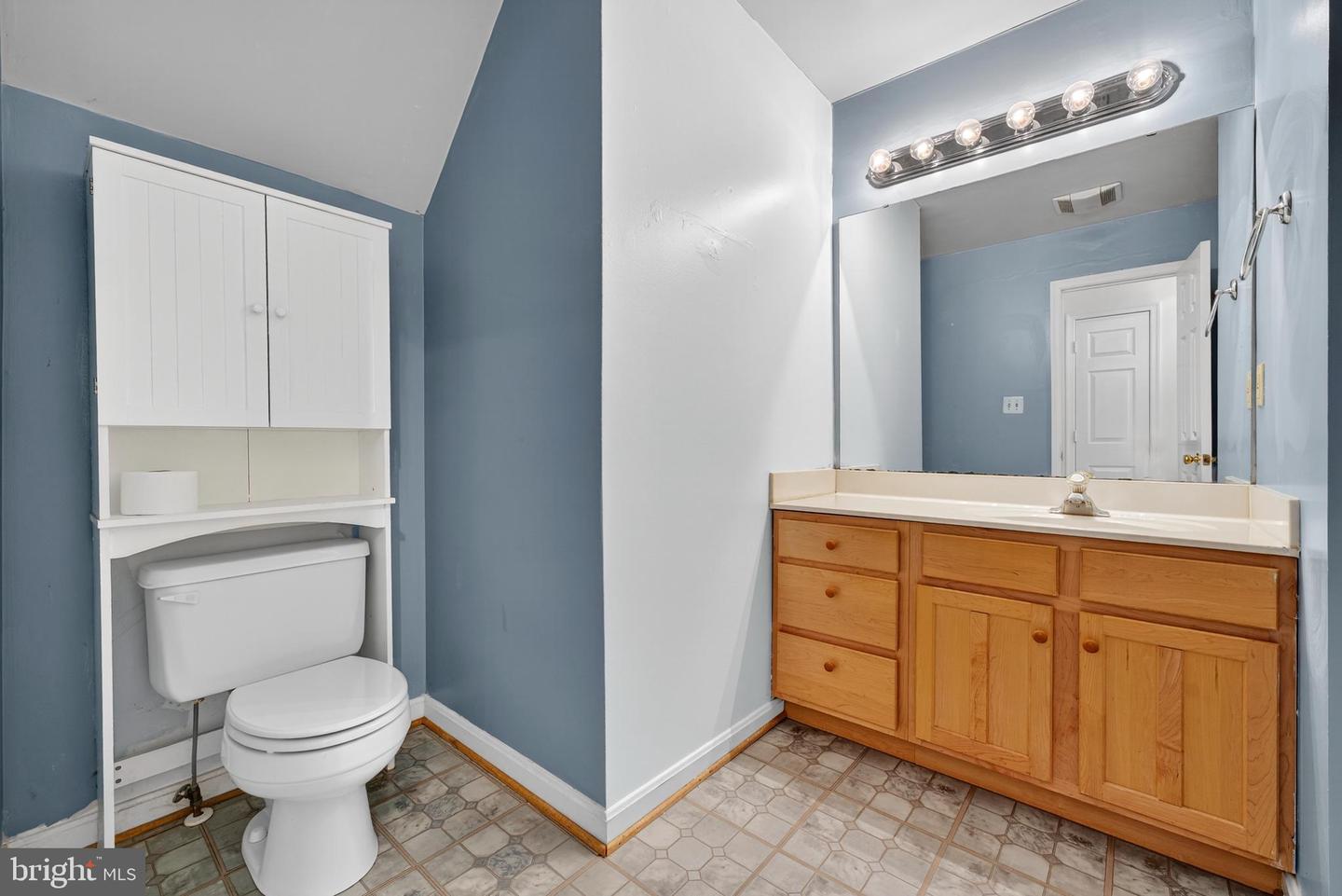 4145 RUNNING QUAIL TRL TRL, AMISSVILLE, Virginia 20106, 3 Bedrooms Bedrooms, 15 Rooms Rooms,4 BathroomsBathrooms,Residential,For sale,4145 RUNNING QUAIL TRL TRL,VACU2011516 MLS # VACU2011516