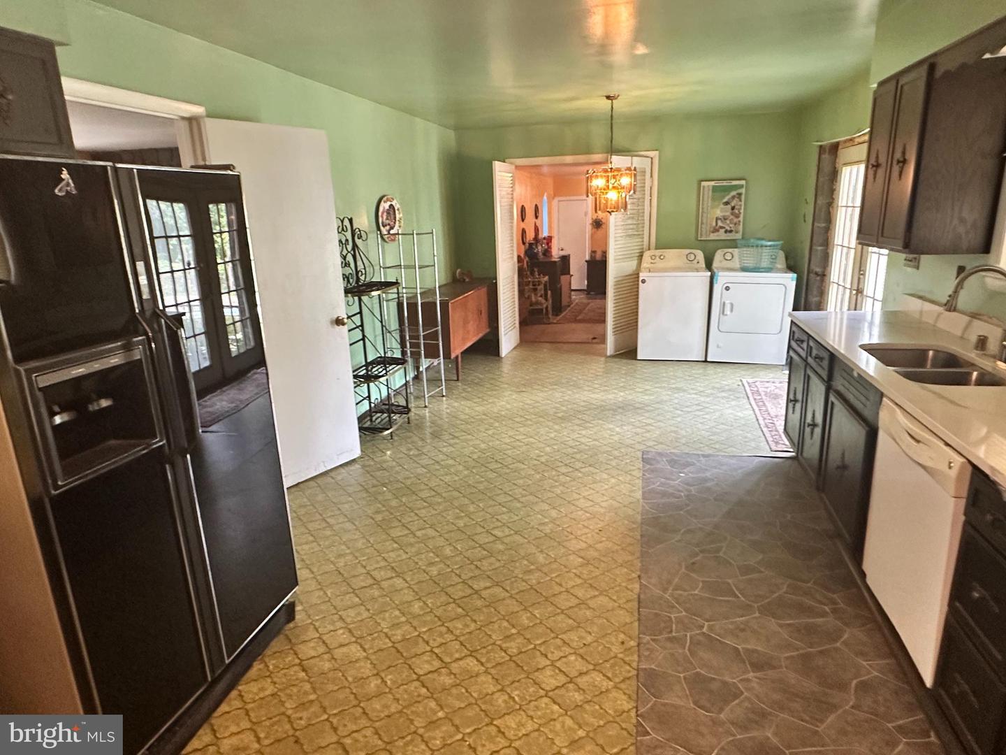 1700 COLLINGWOOD RD, ALEXANDRIA, Virginia 22308, 3 Bedrooms Bedrooms, ,2 BathroomsBathrooms,Residential,For sale,1700 COLLINGWOOD RD,VAFX2265506 MLS # VAFX2265506