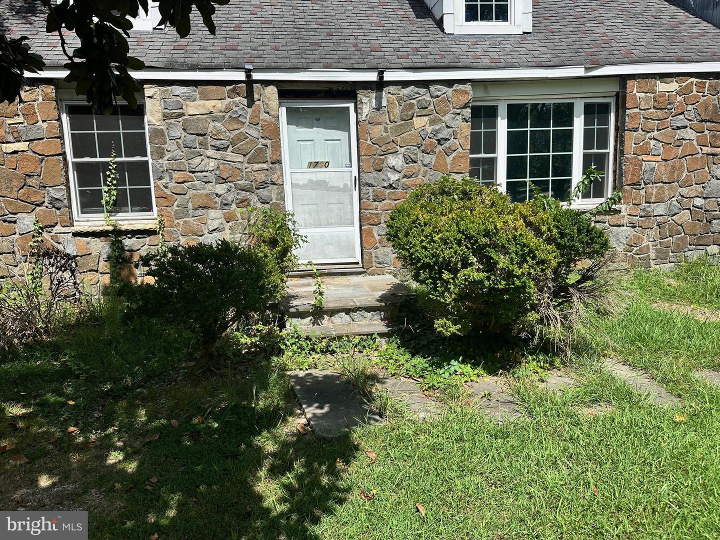 1700 COLLINGWOOD RD, ALEXANDRIA, Virginia 22308, 3 Bedrooms Bedrooms, ,2 BathroomsBathrooms,Residential,For sale,1700 COLLINGWOOD RD,VAFX2265506 MLS # VAFX2265506