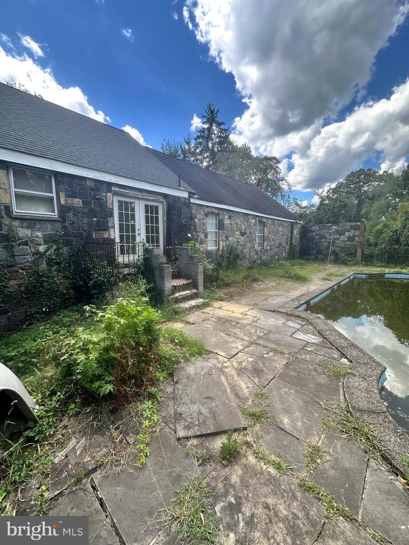 1700 COLLINGWOOD RD, ALEXANDRIA, Virginia 22308, 3 Bedrooms Bedrooms, ,2 BathroomsBathrooms,Residential,For sale,1700 COLLINGWOOD RD,VAFX2265506 MLS # VAFX2265506
