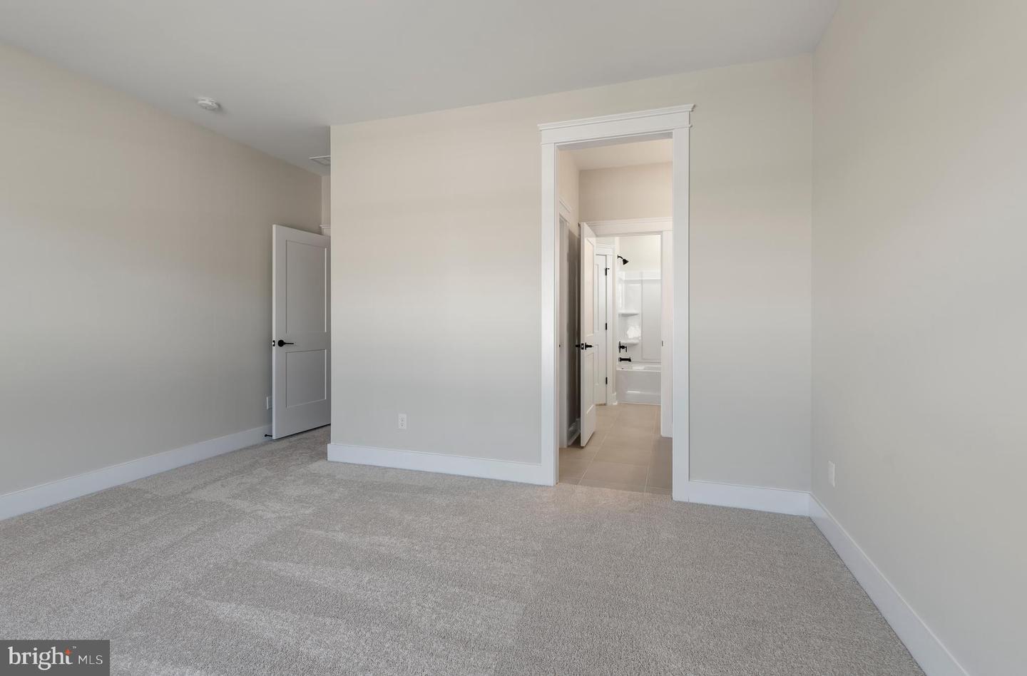 3708 ROCKETTS RIDGE DR, SANDY HOOK, Virginia 23153, 3 Bedrooms Bedrooms, 7 Rooms Rooms,2 BathroomsBathrooms,Residential,For sale,3708 ROCKETTS RIDGE DR,VAGO2000396 MLS # VAGO2000396