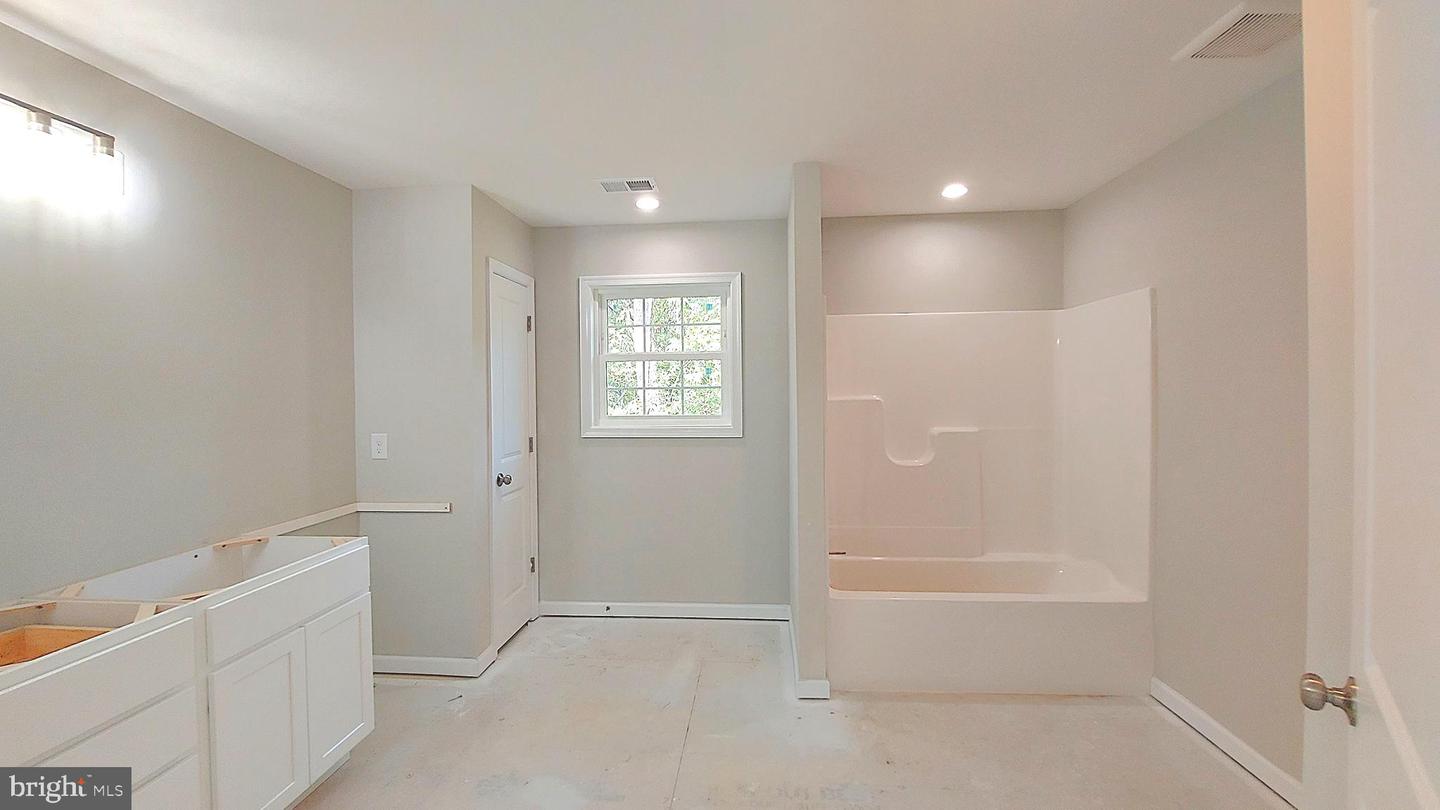 312 EAST ST, GORDONSVILLE, Virginia 22942, 4 Bedrooms Bedrooms, ,3 BathroomsBathrooms,Residential,For sale,312 EAST ST,VAOR2010694 MLS # VAOR2010694