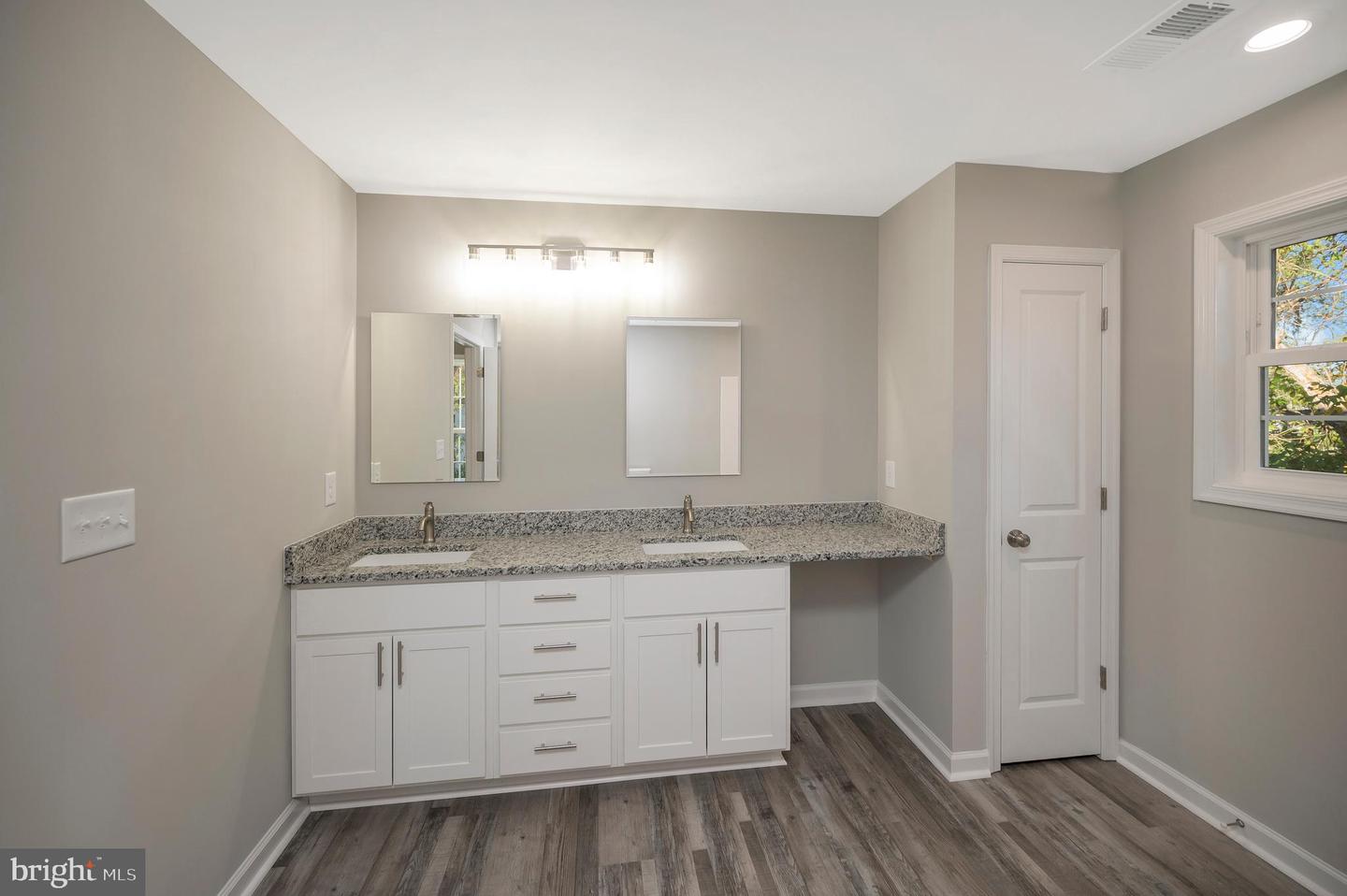 312 EAST ST, GORDONSVILLE, Virginia 22942, 4 Bedrooms Bedrooms, ,3 BathroomsBathrooms,Residential,For sale,312 EAST ST,VAOR2010694 MLS # VAOR2010694