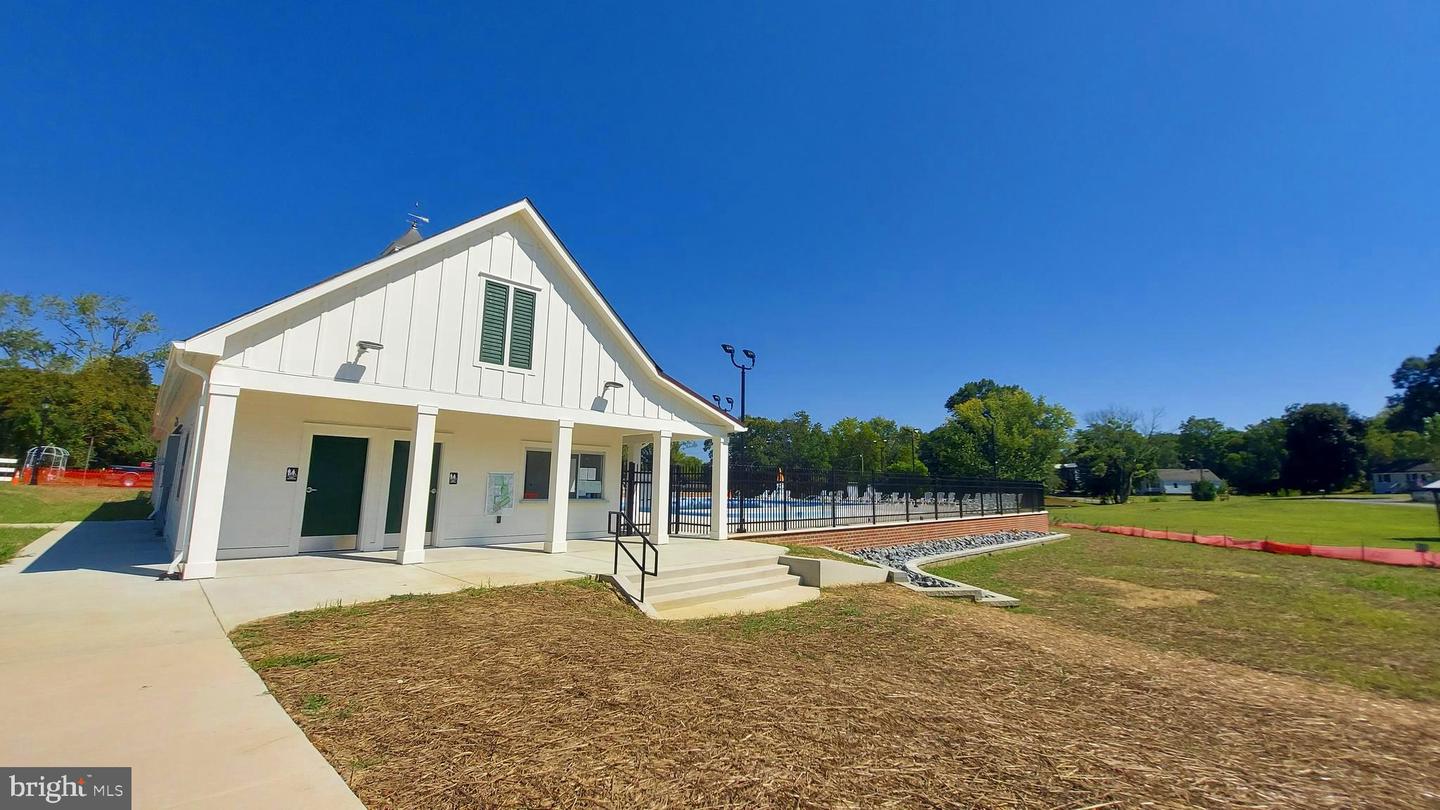 312 EAST ST, GORDONSVILLE, Virginia 22942, 4 Bedrooms Bedrooms, ,3 BathroomsBathrooms,Residential,For sale,312 EAST ST,VAOR2010694 MLS # VAOR2010694