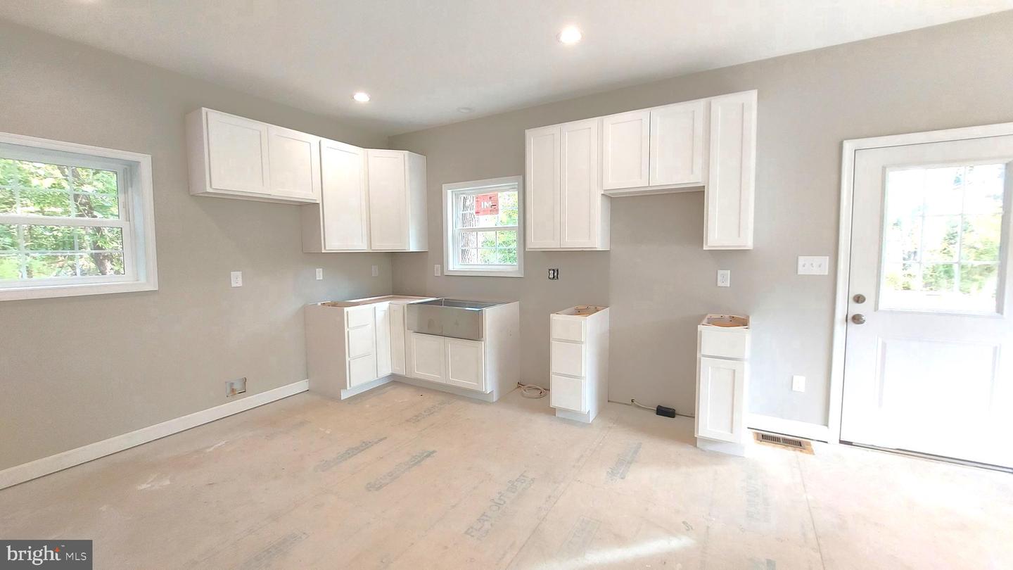 312 EAST ST, GORDONSVILLE, Virginia 22942, 4 Bedrooms Bedrooms, ,3 BathroomsBathrooms,Residential,For sale,312 EAST ST,VAOR2010694 MLS # VAOR2010694