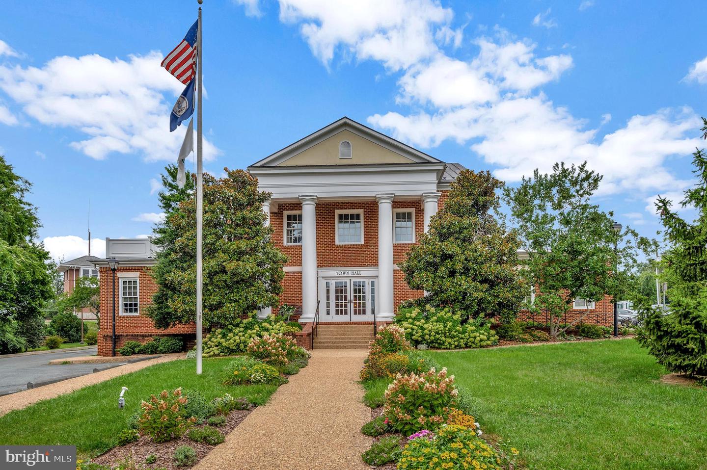 312 EAST ST, GORDONSVILLE, Virginia 22942, 4 Bedrooms Bedrooms, ,3 BathroomsBathrooms,Residential,For sale,312 EAST ST,VAOR2010694 MLS # VAOR2010694