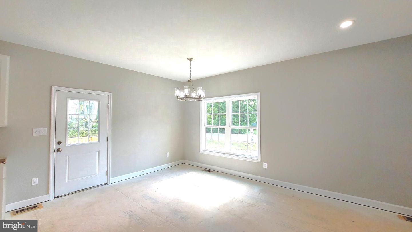 312 EAST ST, GORDONSVILLE, Virginia 22942, 4 Bedrooms Bedrooms, ,3 BathroomsBathrooms,Residential,For sale,312 EAST ST,VAOR2010694 MLS # VAOR2010694