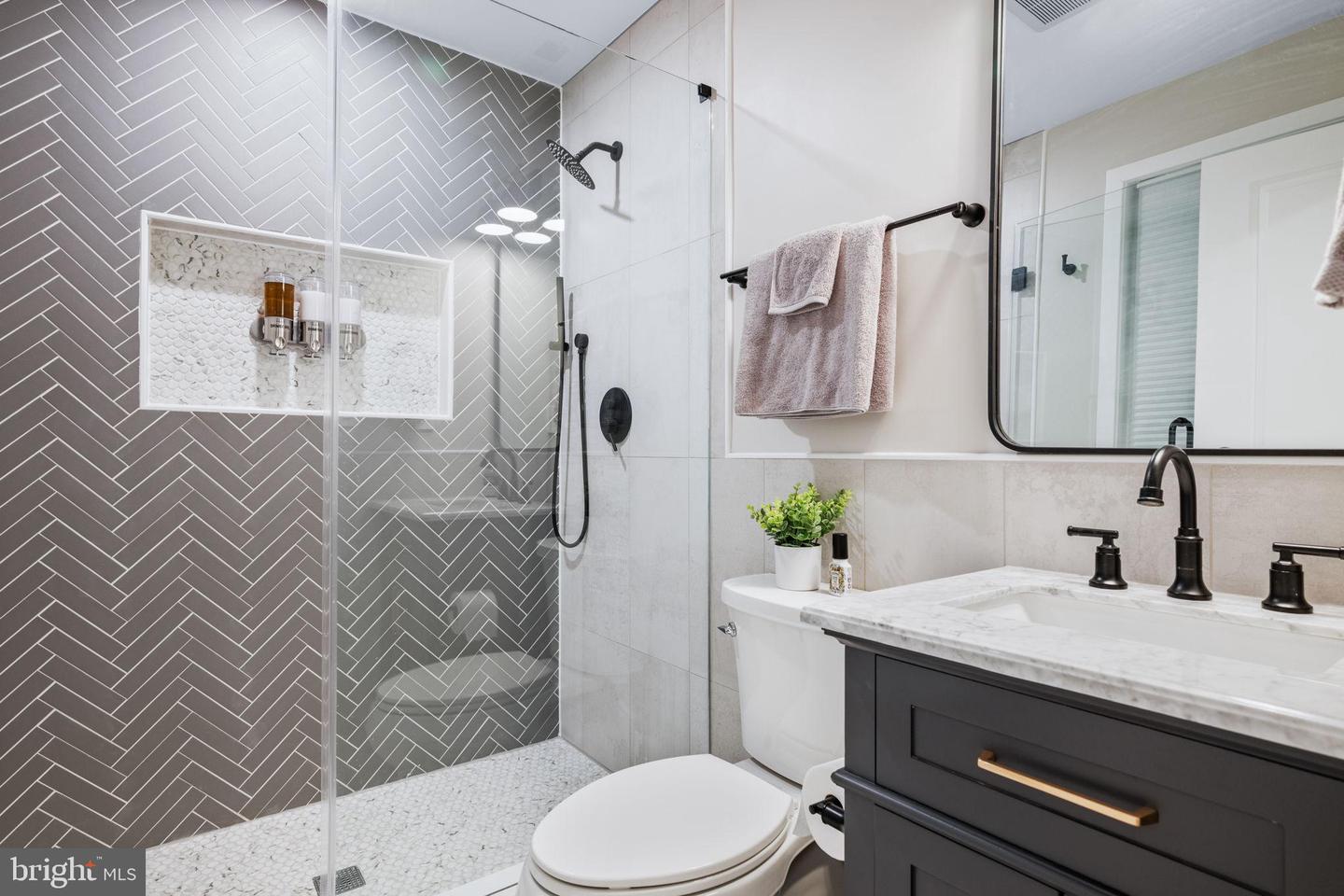 2207 ARDEN ST, DUNN LORING, Virginia 22027, 6 Bedrooms Bedrooms, 23 Rooms Rooms,5 BathroomsBathrooms,Residential,For sale,2207 ARDEN ST,VAFX2265378 MLS # VAFX2265378